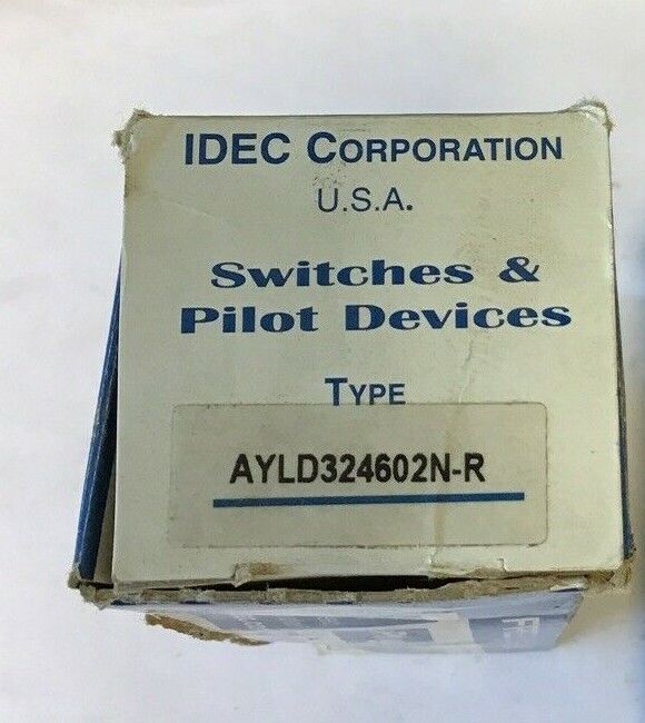 IDEC AYLD324602N-R PUSH BUTTON 120-600VAC 110-600VDC 10A MISSING CAP