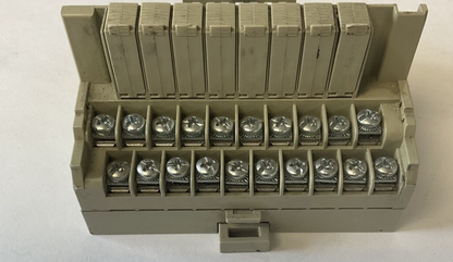 ALLEN BRADLEY 1794-OA8 INPUT 230VAC 10A SER.A 5VDC 640MA REV.E01