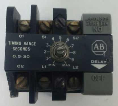 ALLEN BRADLEY 852S-NSB SER.F SOLID STATE TIMER, 0.5-30 SECONDS TIME DELAY RANGE