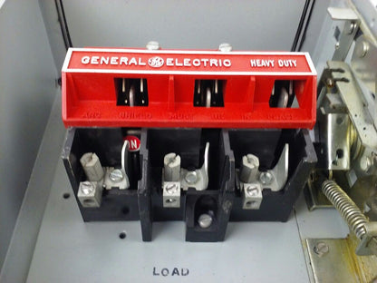 GE THN3361J MODEL 2 SAFETY SWITCH 30A 3P 600VAC/250VDC 30 MAX H.P.