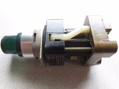 SQUARE D CLASS 9001 TYPE TP37 PUSH BUTTON - 208-220V 50-60Hz