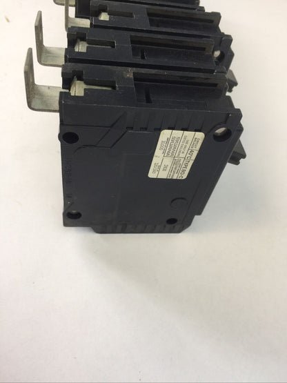 CHALLENGER/SYLVANIA BQ1C020 CIRCUIT BREAKER 1POLE 20AMP 120/240VAC (LOT OF 11)