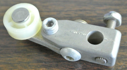 ALLEN-BRADLEY 802T-W6C OPERATING LEVER / ROLLER ARM NEW SURPLUS