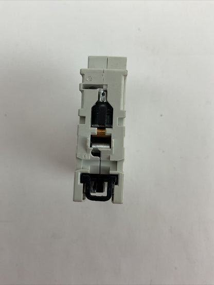 ALLEN BRADLEY 1492-SPM1D040 CIRCUIT BREAKER 277VAC 48VDC SER D 4A