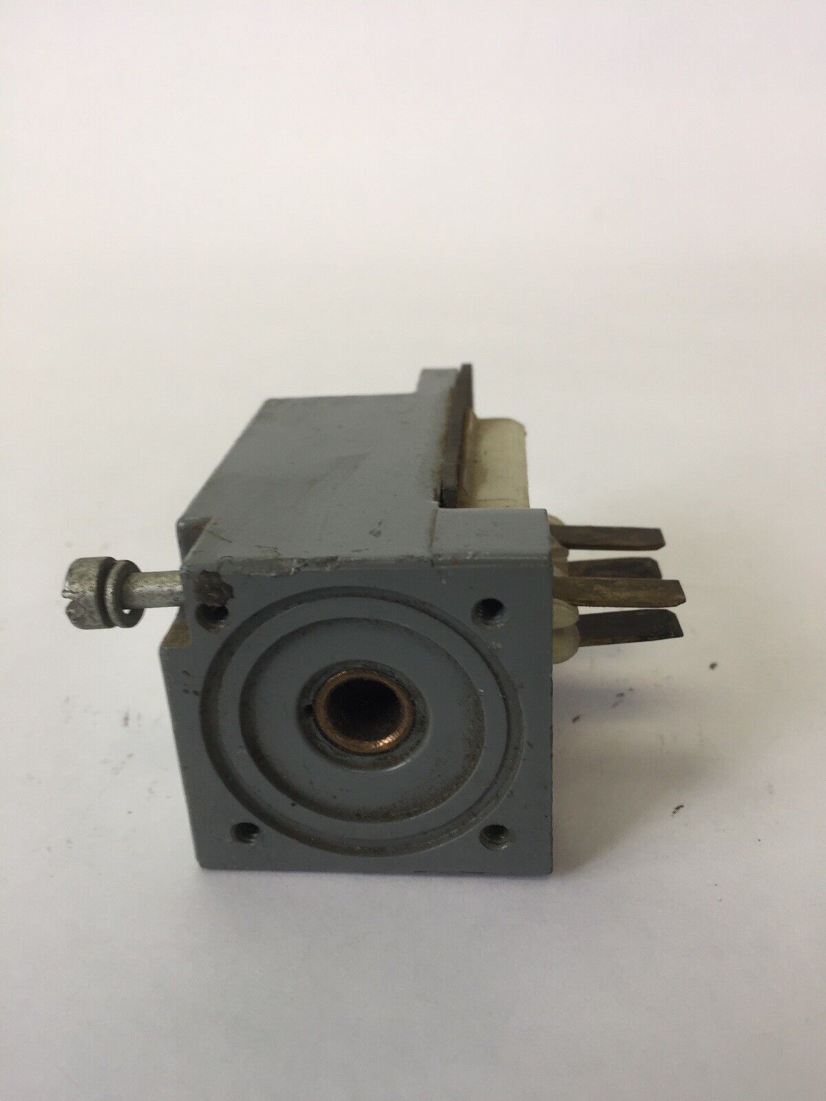 CUTLER HAMMER 10316H9475C TYPE L LIMIT SWITCH 600VAC PILOT DUTY