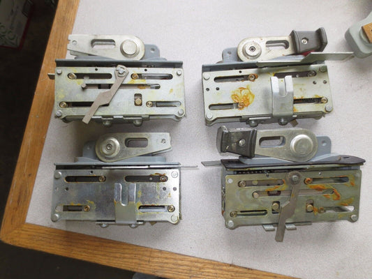 SAFETY SWITCH / DISCONNECT SWITCH HANDLE MECHANISM / TRIP LOT of 4