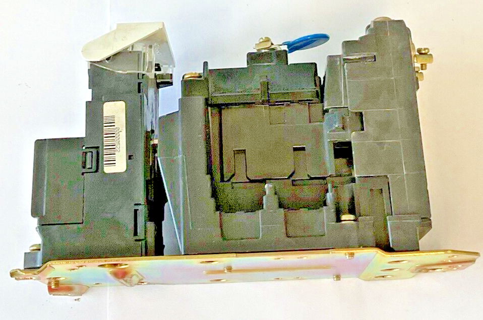 ALLEN BRADLEY 509-A0D-A2D SER. B STARTER 592-A2DA CB236 COIL 120V 509-AOD-A2D