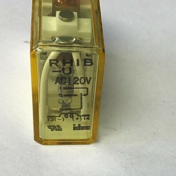 IDEC RH1B-U RELAY 120VAC ***LOTOF6***