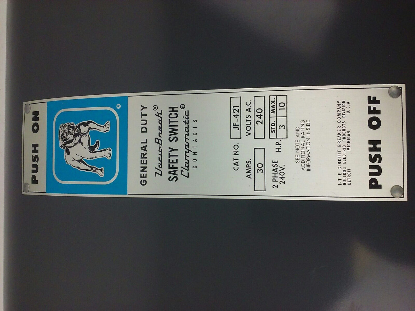 ITE BULLDOG JF421, FUSIBLE SAFETY SWITCH, 30A, 240VAC, H.P.10, 2PH, 4P, NEW