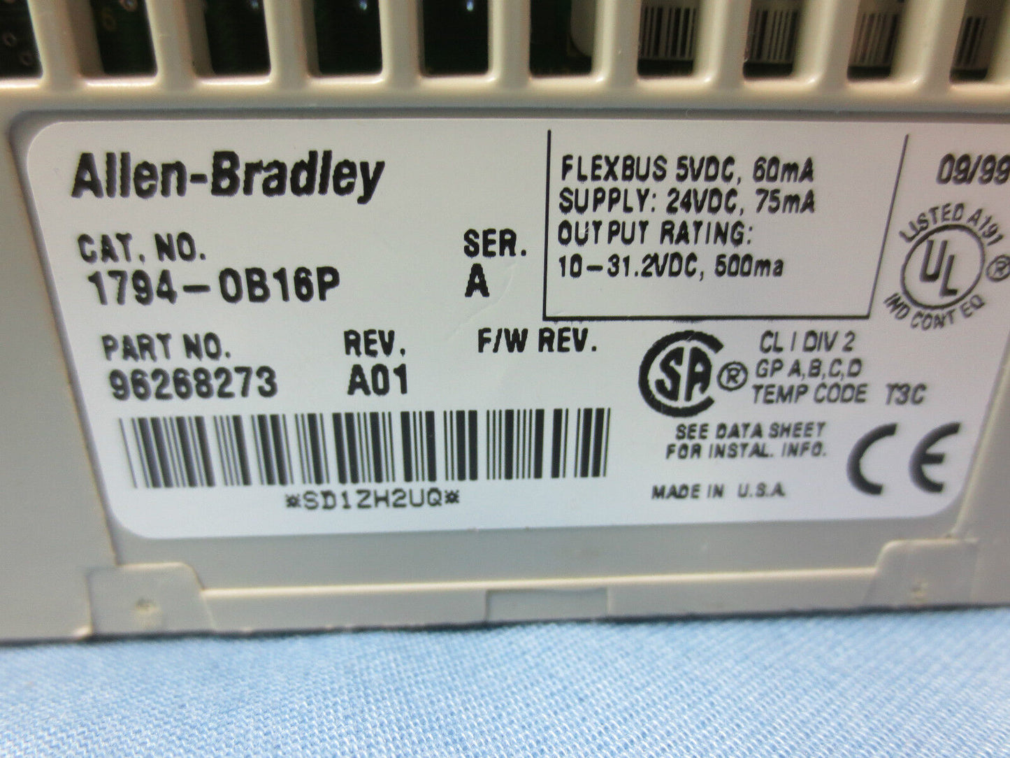 ALLEN-BRADLEY 1794-OB16P, Ser. A, Rev. A01 / FLEX I/O OUTPUT MODULE