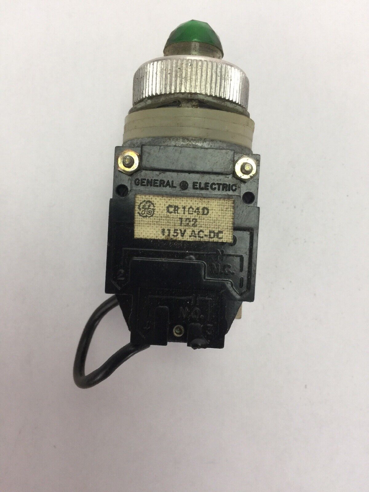 GE CR104D522 MINIATURE OILTIGHT INDICATOR LIGHT GREEN PUSH-TO-TEST 115V AC/DC