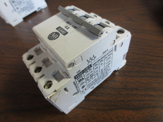 ALLEN-BRADLEY 1492-CB3, Ser. B CIRCUIT BREAKER 4A, 3-POLE - G040