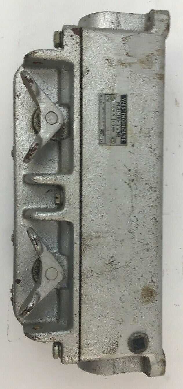WESTINGHOUSE TYPE HDW PUSHBUTTON STATION 35 E 3110  600VOLTS