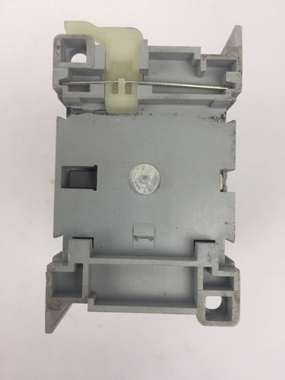 ALLEN BRADLEY 100-C23Z*10 CONTACTOR SER B 600VAC 30A COIL 24VDC