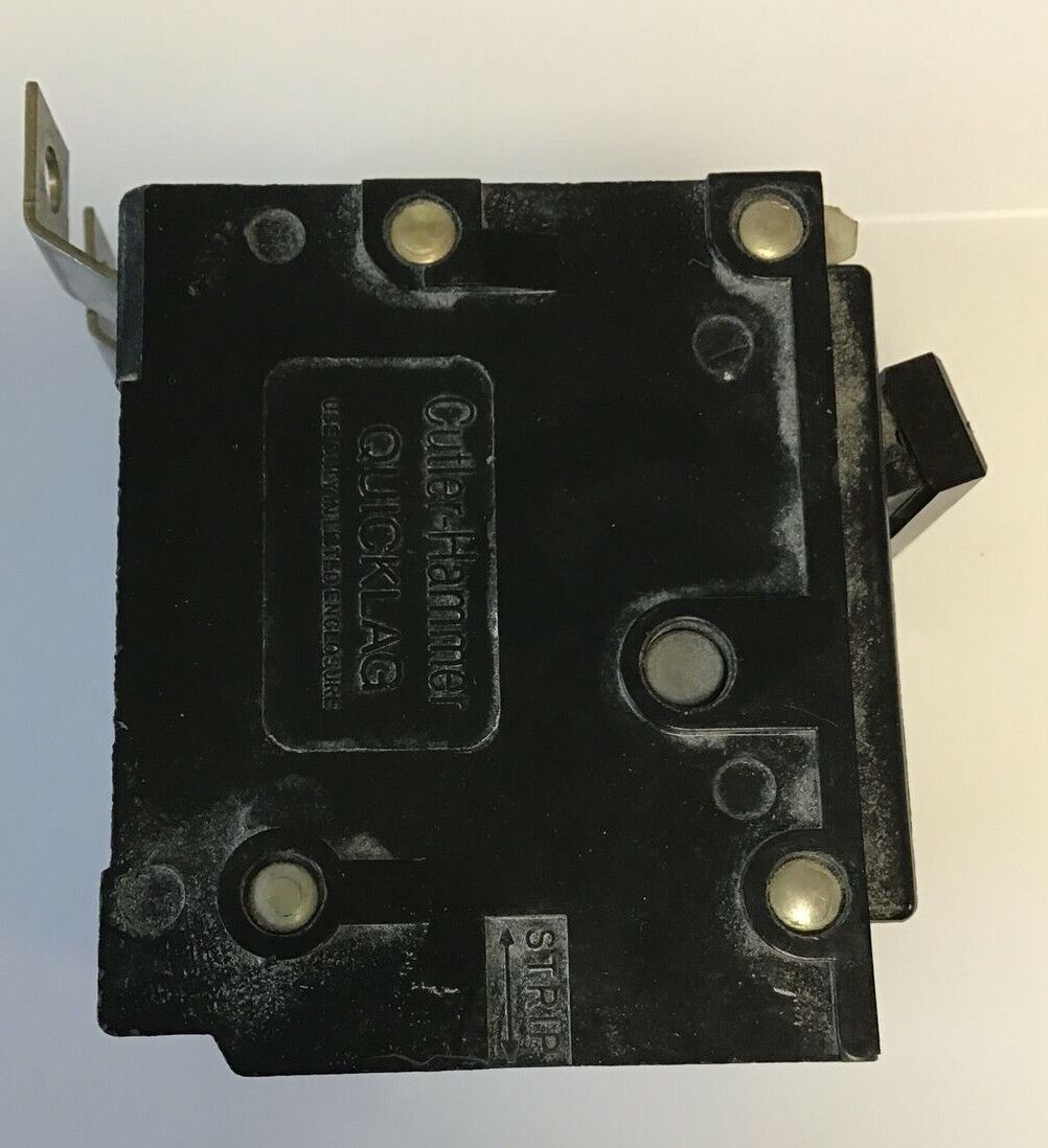 CUTLER HAMMER BA215 QUICKLAG CIRCUIT BREAKER 15A, 2POLE***LOTOF5***
