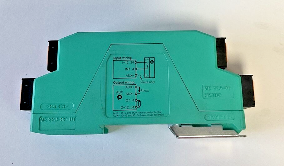 PEPPERL+FUCHS VAA-4E4A-KE1-Z/E2 SENSOR ACTUATOR MODULE