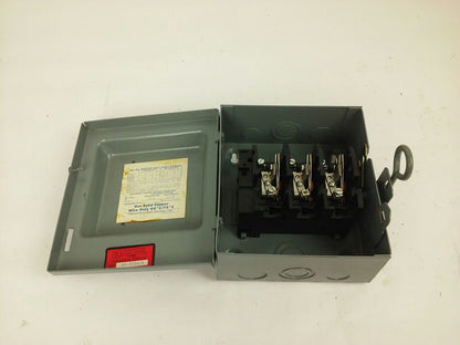 CHALLENGER GD321NF, 30A, 240V, 7 1/2 MAX H.P., TYPE 1 INDOOR, SAFETY SWITCH, NEW