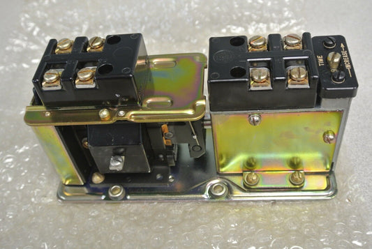 ALLEN-BRADLEY 849-ZOD323 PNEUMATIC TIMING RELAY / ON-DELAY / 120V - NEW SURPLUS