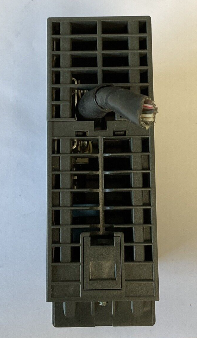 SIEMENS 6ES7 365-0BA01-0AA0 INTERFACE MODULES SEND  IM365**LOTOF2**