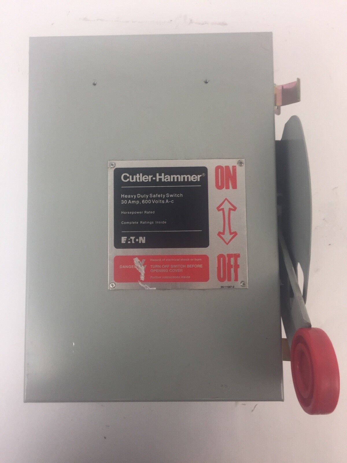 CUTLER HAMMER DH361UDK SER C SAFETY SWITCH 600VAC 250VDC 30A 3P 30HP TYPE 12(3R)