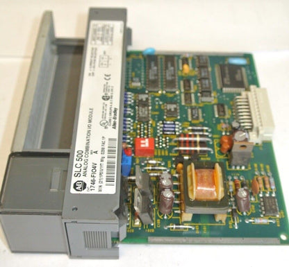 ALLEN-BRADLEY 1746-FIO4V - SLC500 - ANALOG COMBINATION I/O MODULE Ser. A