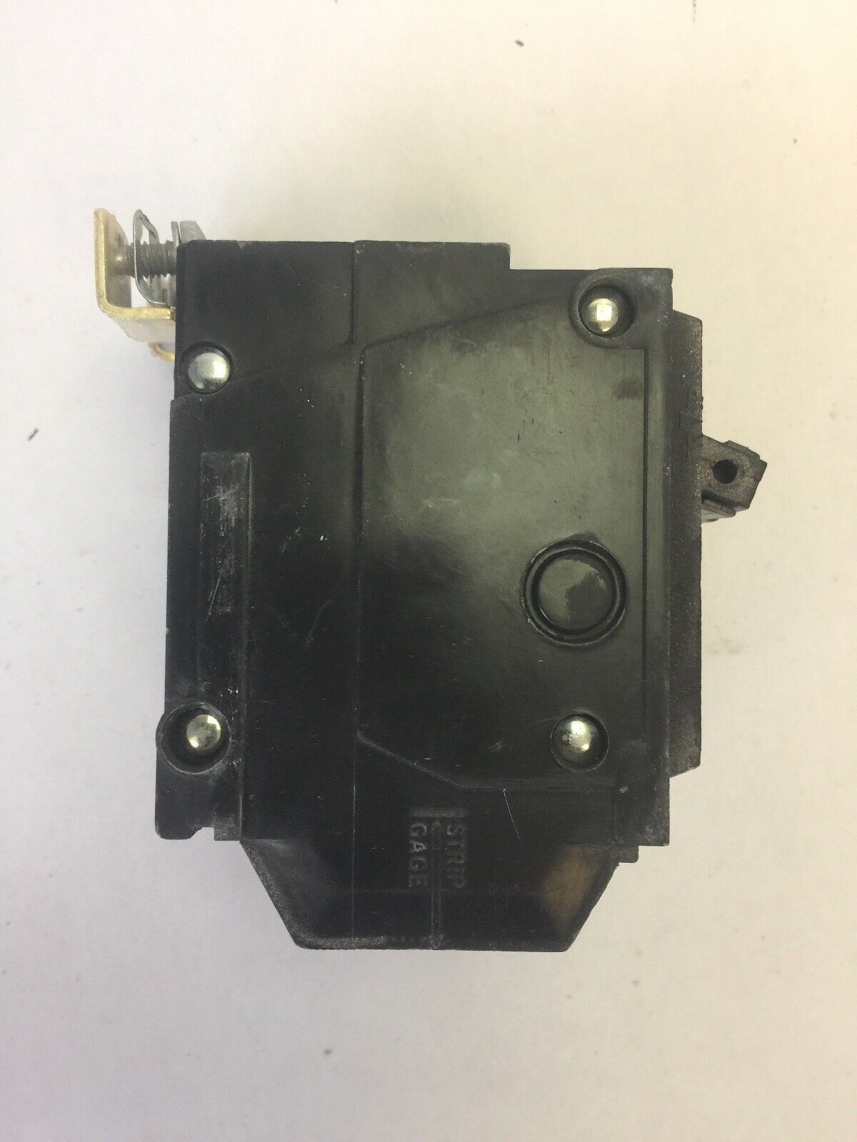 GE THQB2120 20 AMP 120/240 VAC 2 POLE BOLT ON CIRCUIT BREAKER