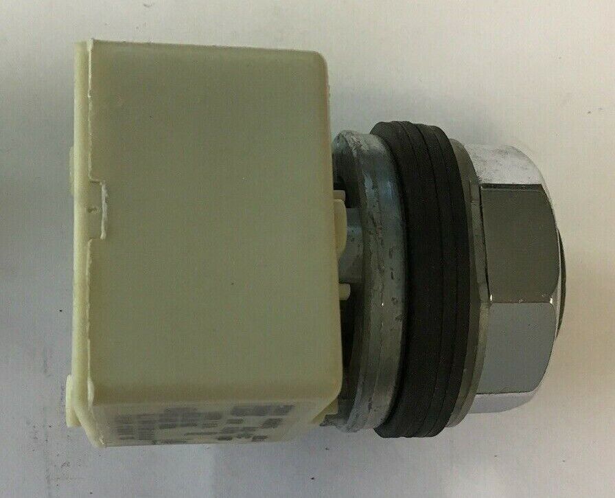 SQUARE D 9001 KP-25 PILOT LIGHT W/O LENS SER.H 240V