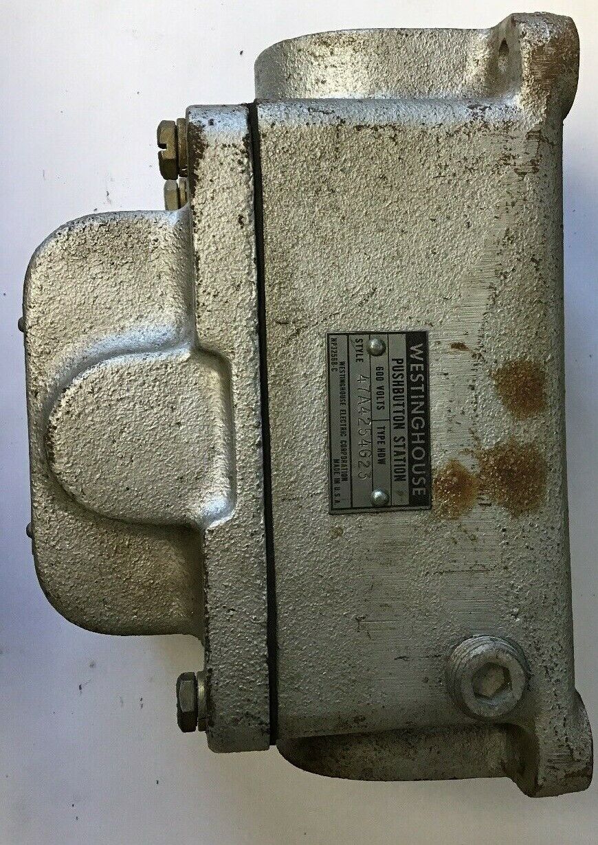 WESTINGHOUSE TYPE HDW PUSHBUTTON STATION 47A4254G23 600VOLTS