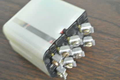 SQUARE D - 8501 FDO-22 TYPE F RELAY - 8-SCREW - 24VDC, 60Hz  - NEW SURPLUS