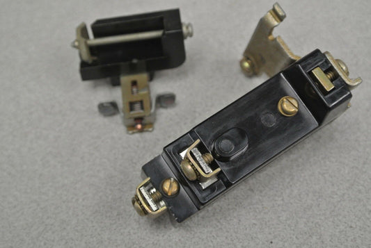 ALLEN-BRADLEY 700-N2 AUXILIARY CONTACT, RIGHT HAND / NEW SURPLUS