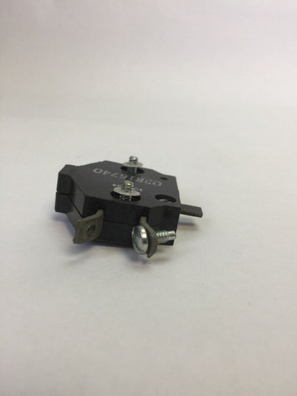 CUTLER HAMMER 10-3654 AUXILIARY CONTACT 3AMP 600VAC