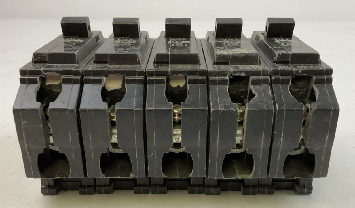 GE THQL1125 25AMP 120/240VAC 1POLE CIRCUIT BREAKER (LOT OF 5)