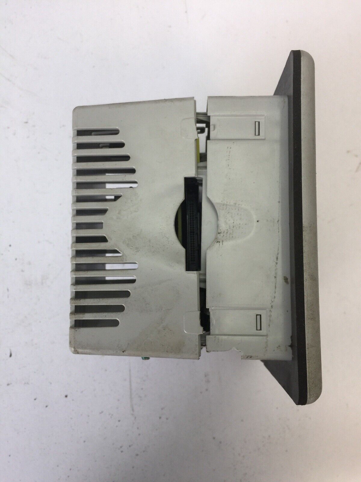 ALLEN BRADLEY 2711P-T6C20D PANELVIEW PLUS 600 24VDC 25W SER D