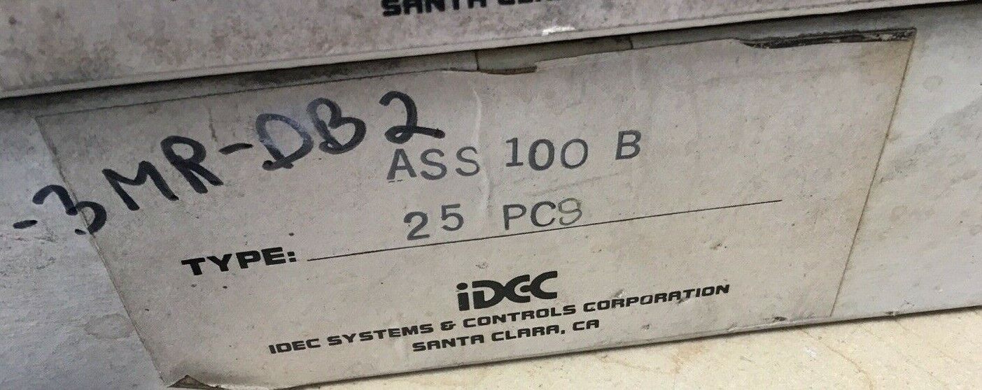 IDEC ASS-100-B SELECTOR SWITCH ***LOTOF25***