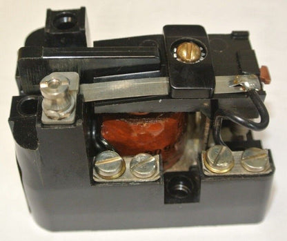 ARROW HART MR-01-U MIDGET RELAY - 220V COIL, 60Hz, 1-POLE -NEW SURPLUS