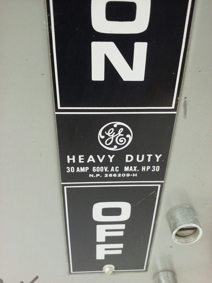 GE THN3361J MODEL 2 SAFETY SWITCH 30A 3P 600VAC/250VDC 30 MAX H.P.