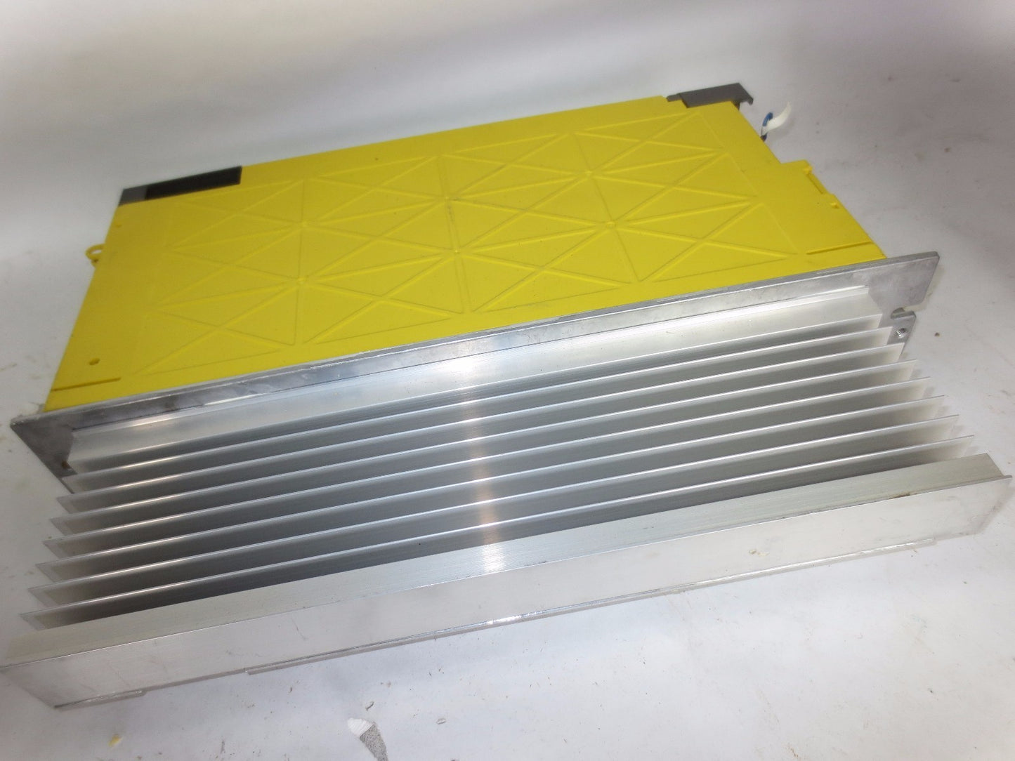 FANUC A06B-6124-H104 SERVO AMPLIFIER - 480V OUTPUT 9.1A