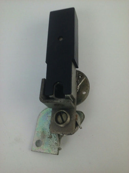 WESTINGHOUSE DH1R DOOR HANDLE FOR TYPE SM MECH. INTERLOCK RODS R.H.