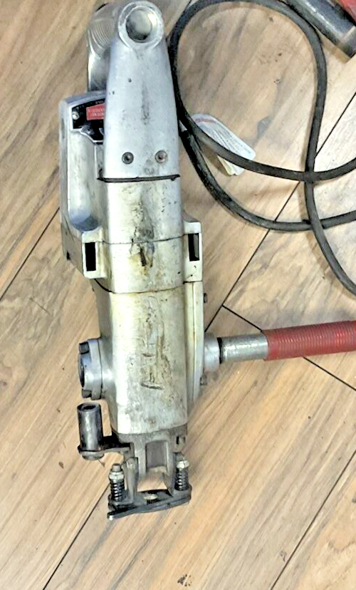 MILWAUKEE 5300 ROTARY HAMMER **ALL ATTACHMENTS INCLUDED IN PHOTOS**