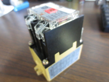 ALLEN-BRADLEY 700-P400A1 Ser. D TYPE P DIRECT DRIVE AC RELAY, 120V COIL