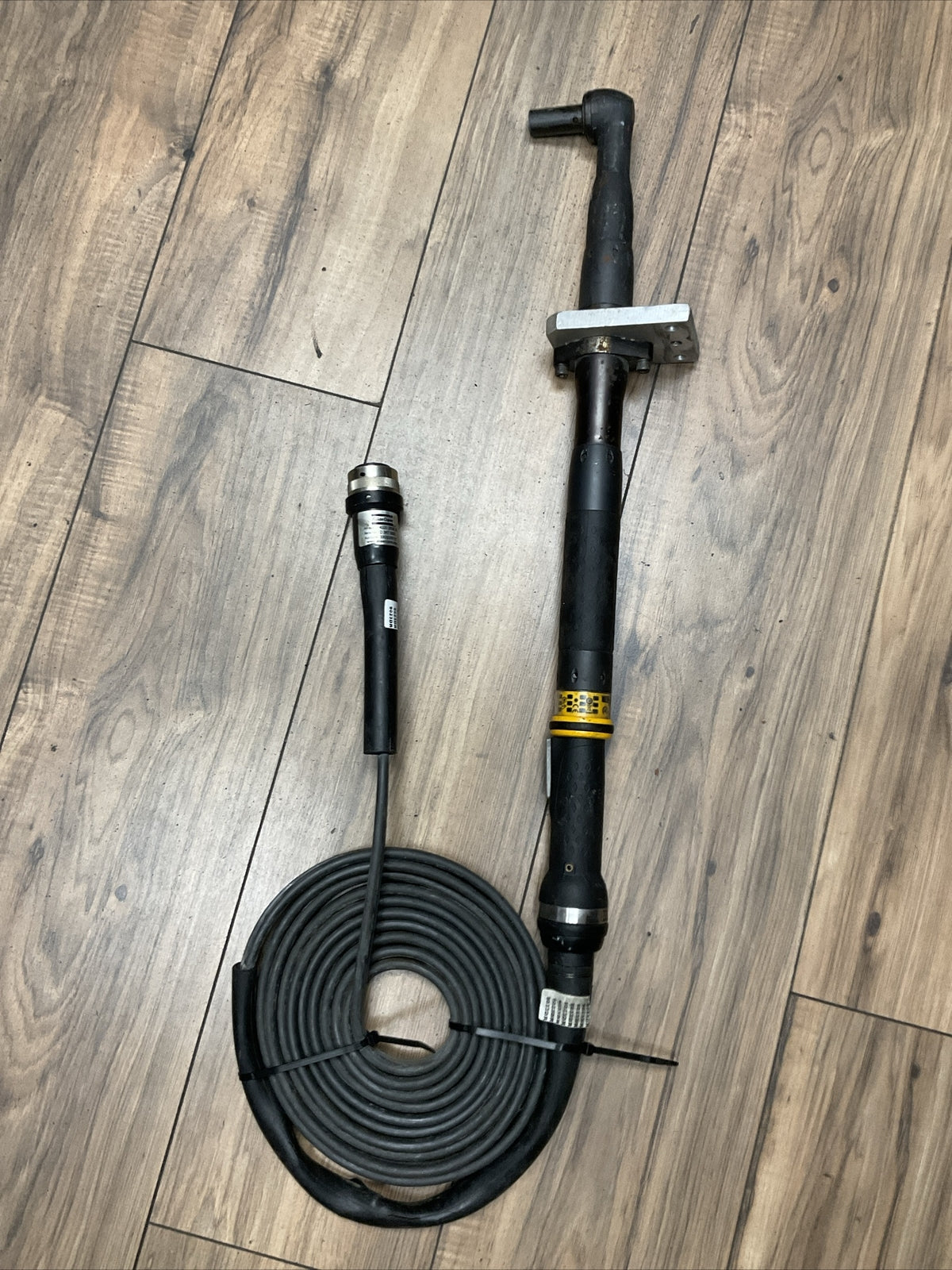 ATLAS COPCO ETV ST61-50-10 655/min 1200W 200VAC NUTRUNNER W/ 4220 2636 05 CABLE