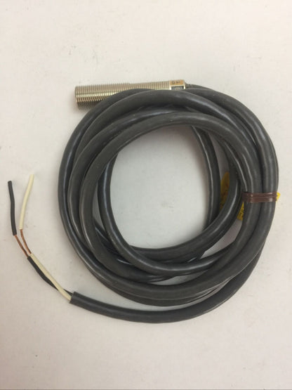 OMRON TL-X2Y1 PROXIMITY SWITCH 45-260VAC 200mA