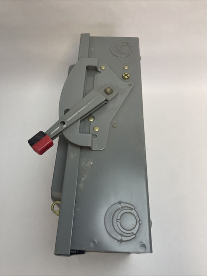 SQUARE D H-421-2 FUSIBLE SAFETY SWITCH SERIES E1 240VAC 30AMP 10HP 4POLE