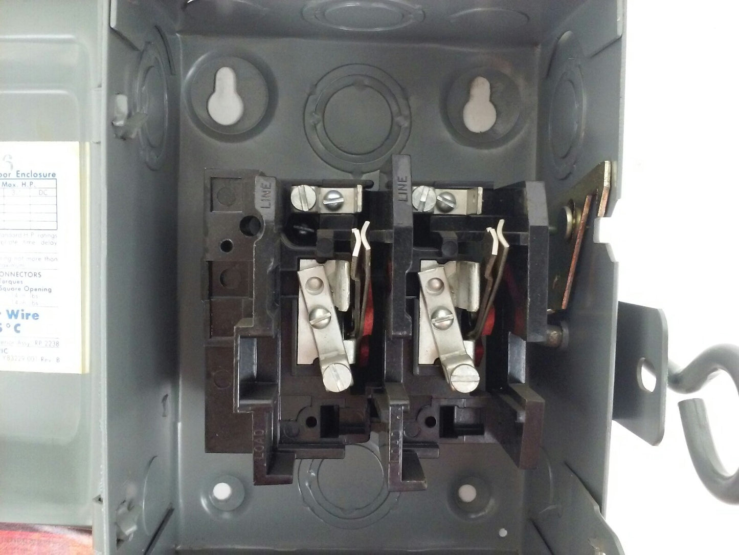 CHALLENGER GD221NF, 30A, 240V, 3 MAX H.P., TYPE 1 INDOOR, SAFETY SWITCH, NEW