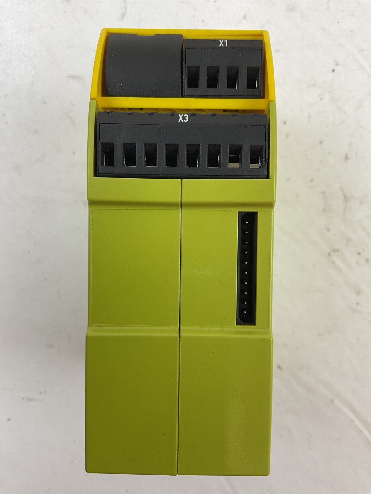 PILZ PNOZ S11 24VDC 8N/O 1N/C SAFETY RELAY