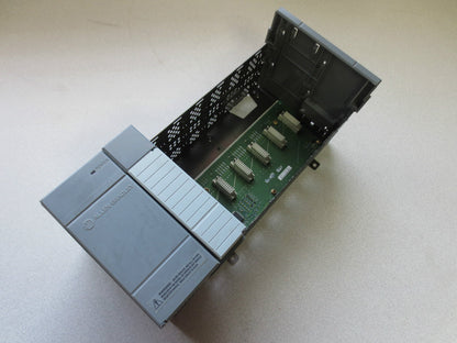 ALLEN-BRADLEY 1746-P1 POWER SUPPLY in 1746-A7 CHASSIS / RACK