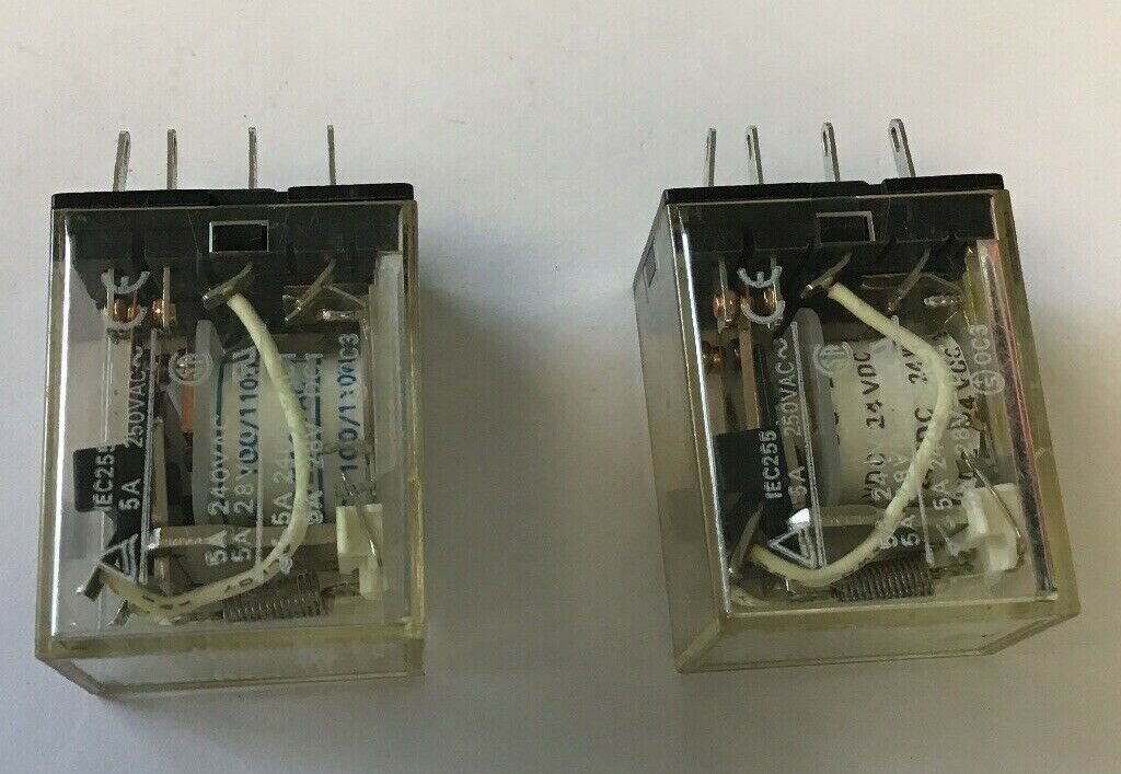 OMRON MY2N RELAY 100/110VAC 50/60HZ ***(LOTOF2)***
