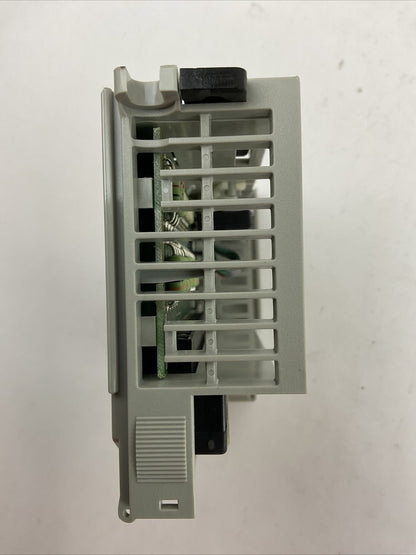 ALLEN BRADLEY 1769-IQ16 SER A F/W REV 3.1 DIR/VER 95320743/02 16PT INPUT MODULE