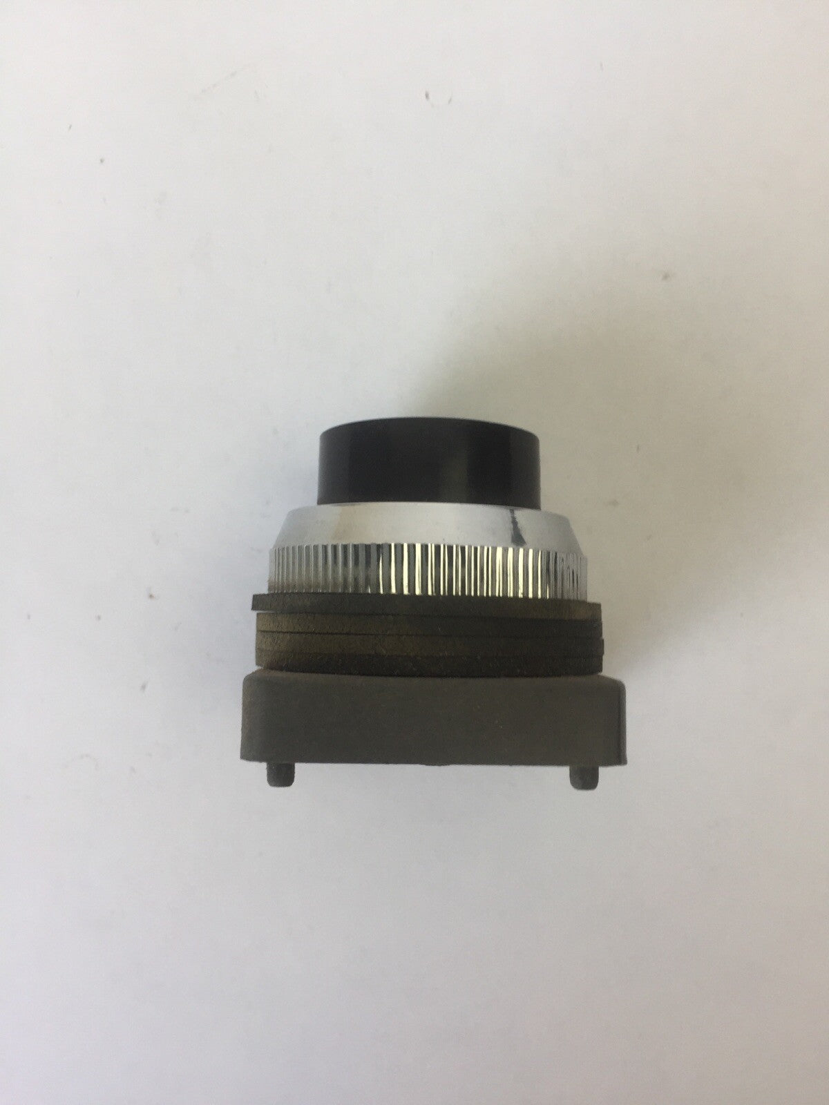 ITE H32BE1 OIL TIGHT PUSH BUTTON (LOT OF 3)