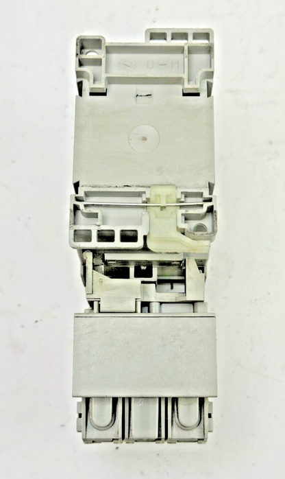 ALLEN-BRADLEY 100-C09D*10 SER. A CONTACTOR W 24VDC COIL & 193-EA1DB SER. B RELAY